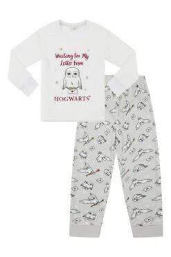 Girls Harry Potter Hedwig Hogwarts Warm Fleece Long Pyjamas 11 Girls Harry Potter Hedwig Hogwarts Warm Fleece Long Pyjamas -pajamas shop IMG 4519a